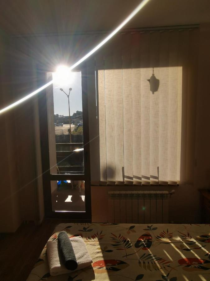Sunny Home By The Lift In Банско Экстерьер фото